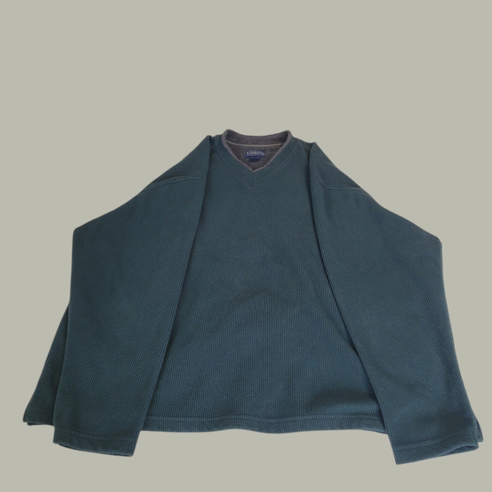 Basic Editions Men's Dark Green V-Neck Sweater